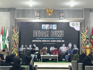 Apresiasi Lahirnya Karya Tulis, Mahasiswa PAI Unugiri Gelar Bedah Buku